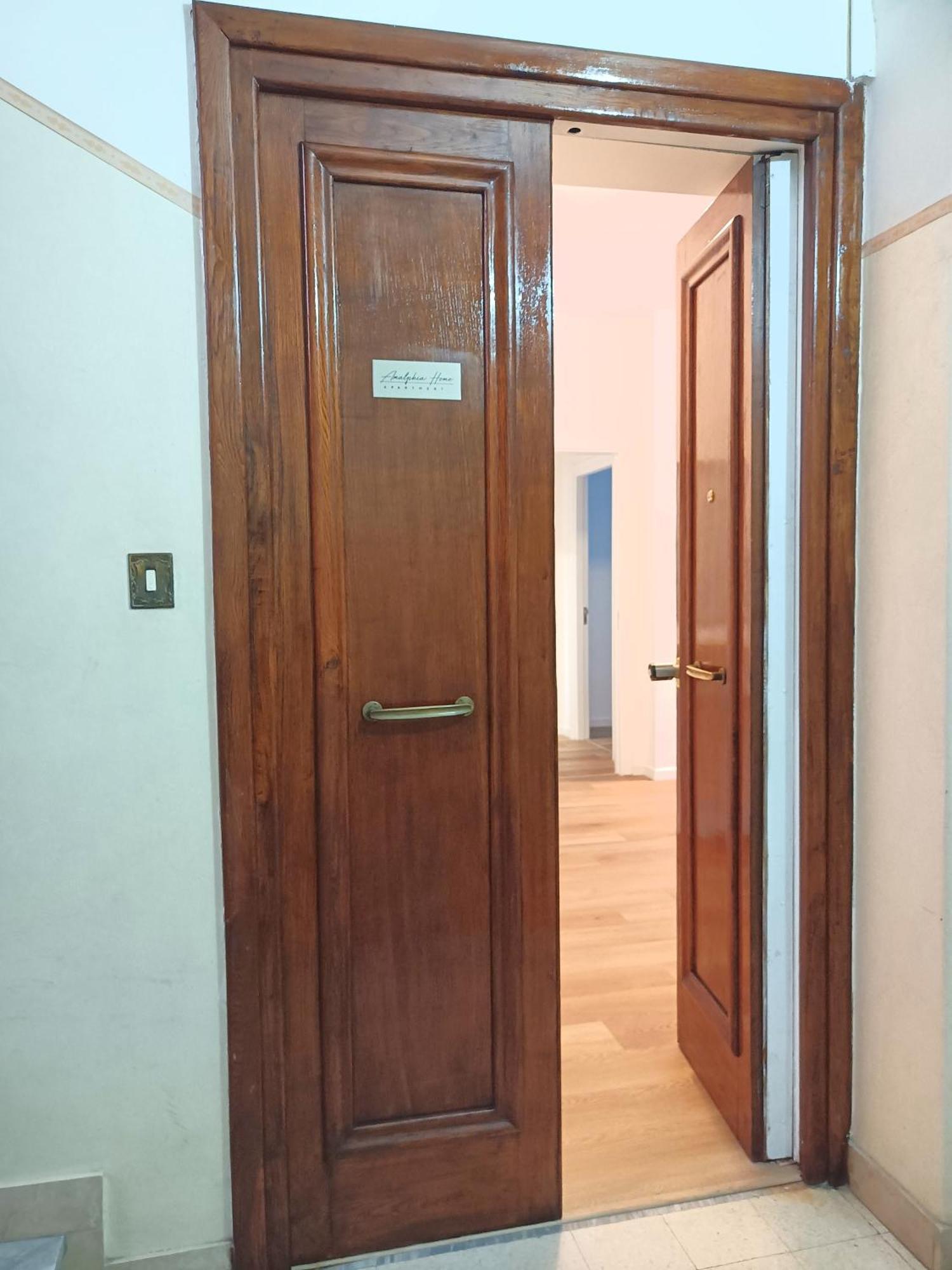Amalphia Home Salerno Exteriér fotografie